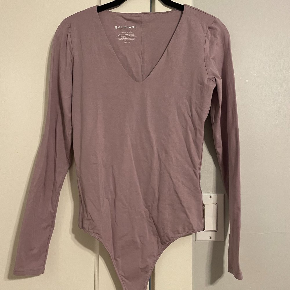 Everlane Long Sleeve V Neck Bodysuit *Never Worn*
